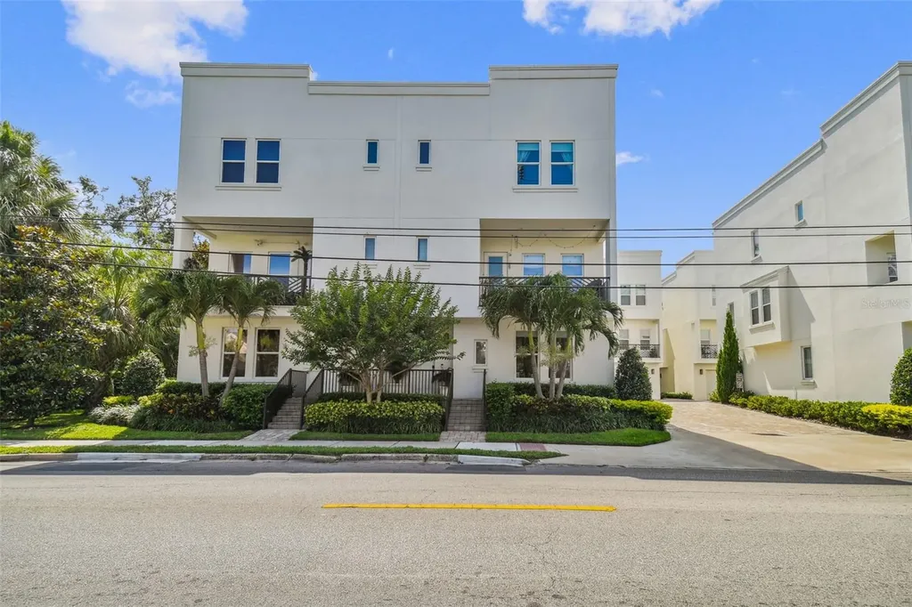 3505 S Macdill Avenue Tampa FL 33629