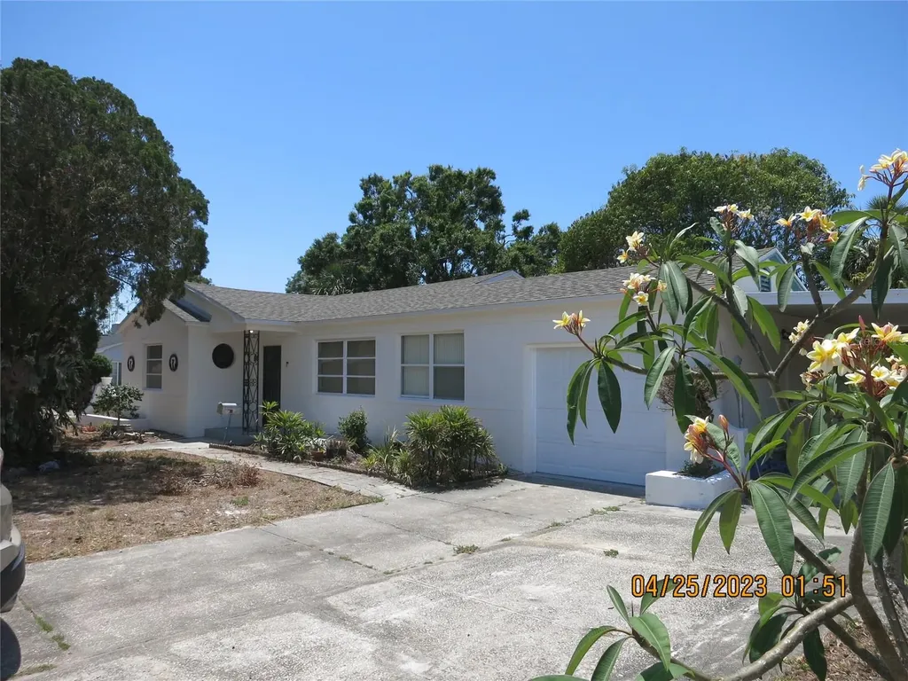545 Madison Street S St Petersburg FL 33711