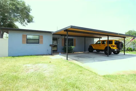 6316 35th Avenue N St Petersburg FL 33710