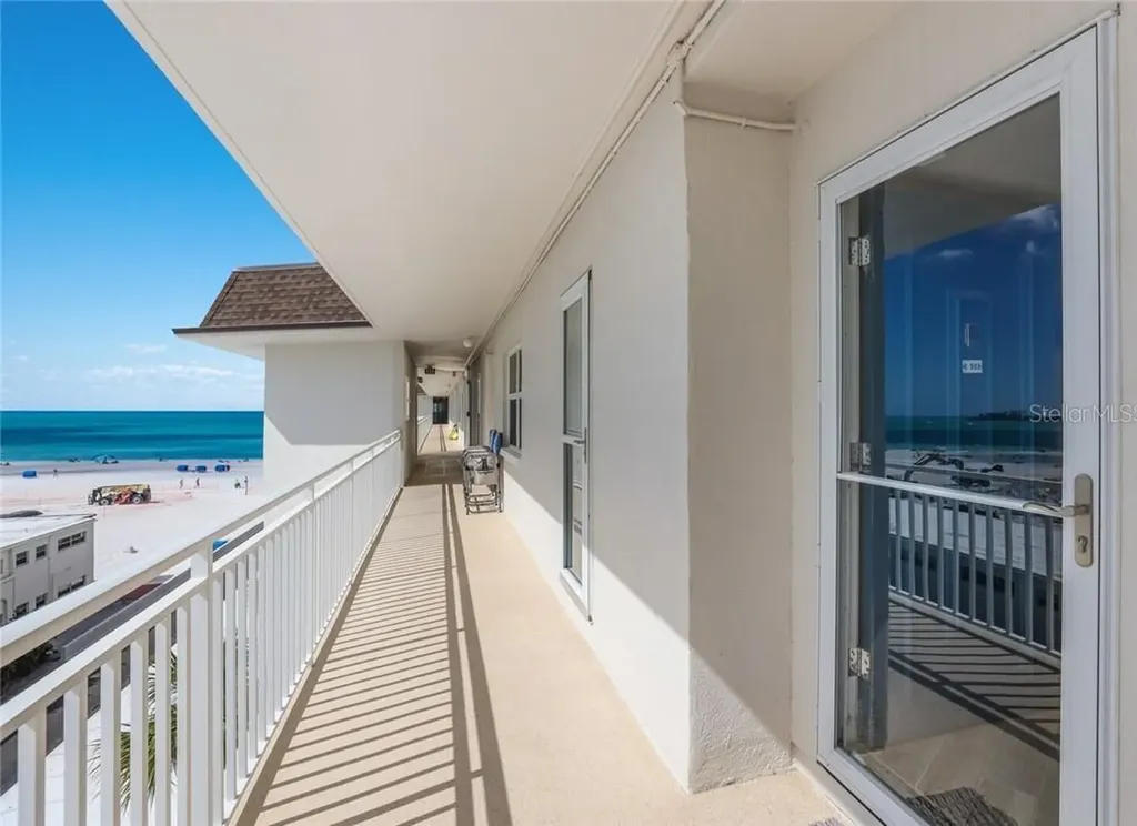 2110 Benjamin Franklin Drive Sarasota FL 34236