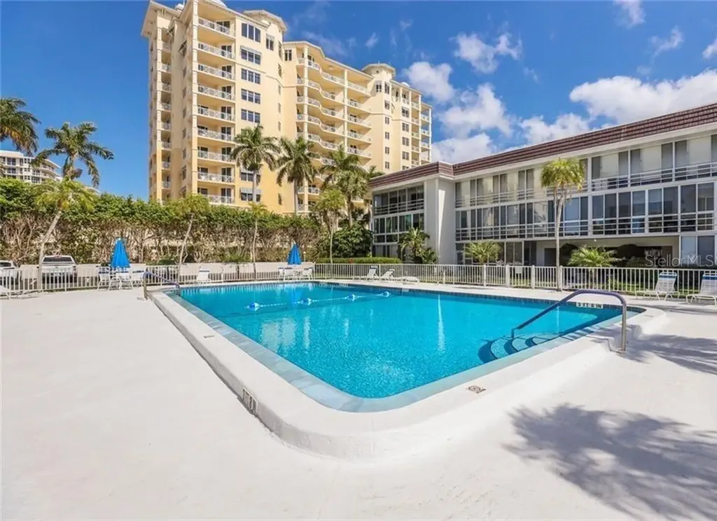 2110 Benjamin Franklin Drive Sarasota FL 34236