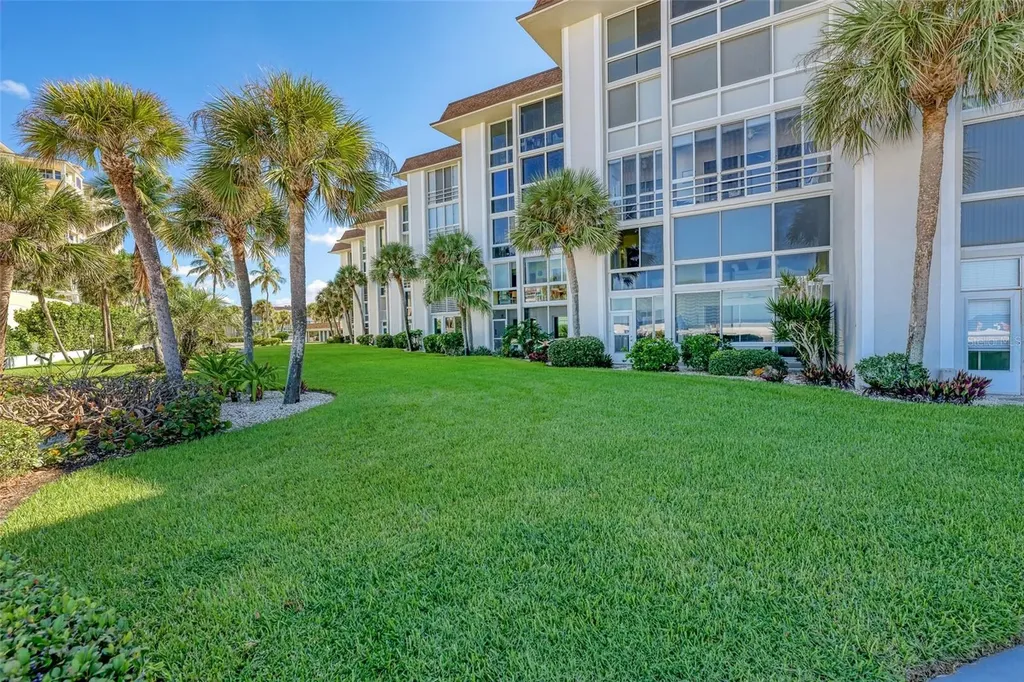2110 Benjamin Franklin Drive Sarasota FL 34236