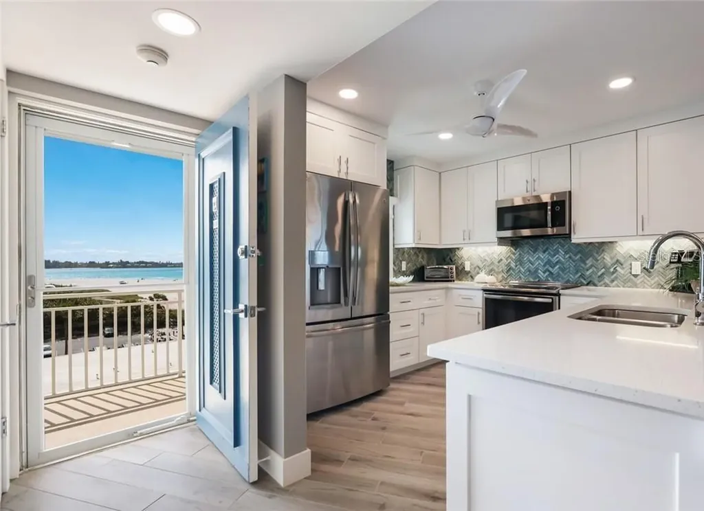 2110 Benjamin Franklin Drive Sarasota FL 34236