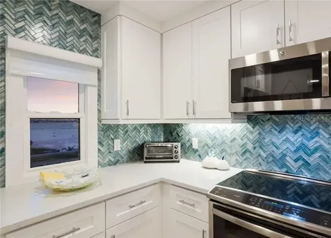 2110 Benjamin Franklin Drive Sarasota FL 34236