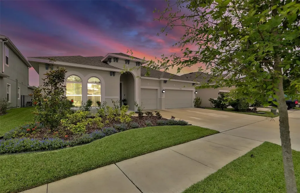 5605 Madrigal Way Apollo Beach FL 33572