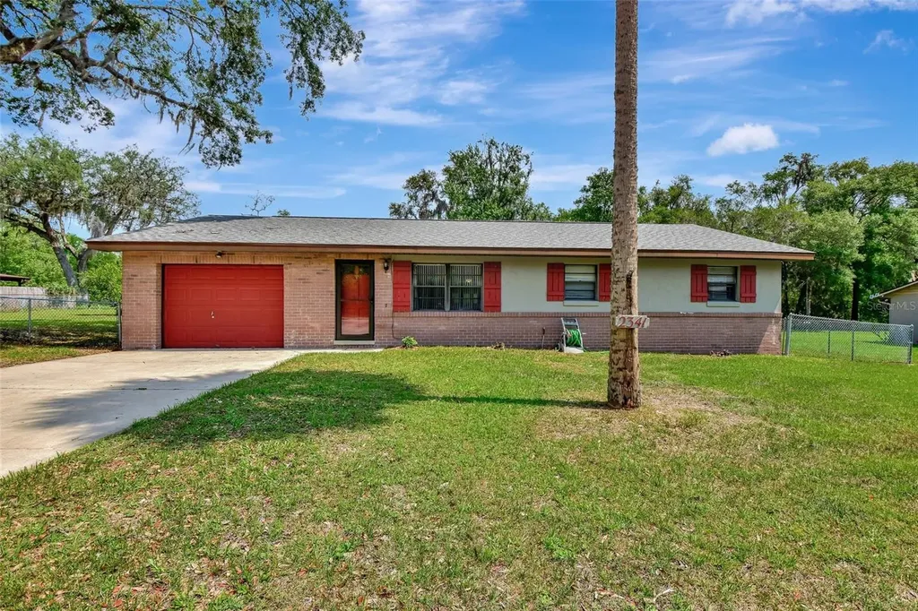 2341 Chapel Hill Drive Deland FL 32720