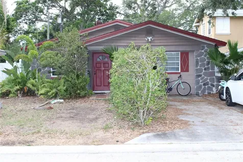 5611 Burlington Avenue N St Petersburg FL 33710