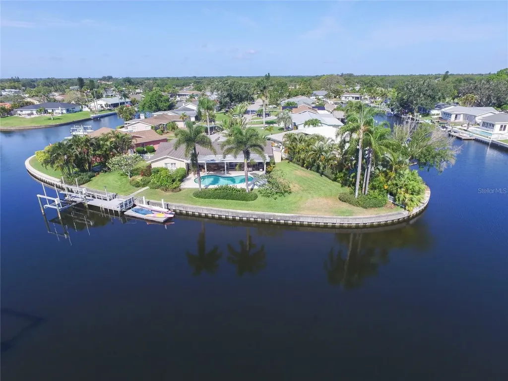 1496 51st Avenue NE St Petersburg FL 33703