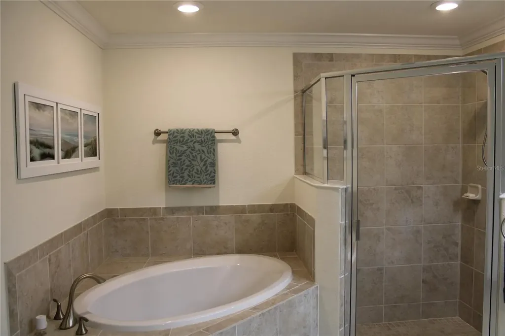 5831 Wake Forest Run Bradenton FL 34211