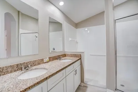 4612 Whispering Wind Avenue Tampa FL 33614