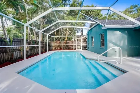 4612 Whispering Wind Avenue Tampa FL 33614