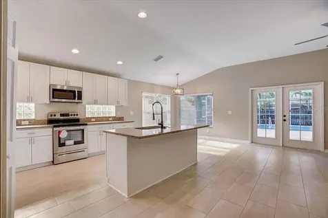 4612 Whispering Wind Avenue Tampa FL 33614