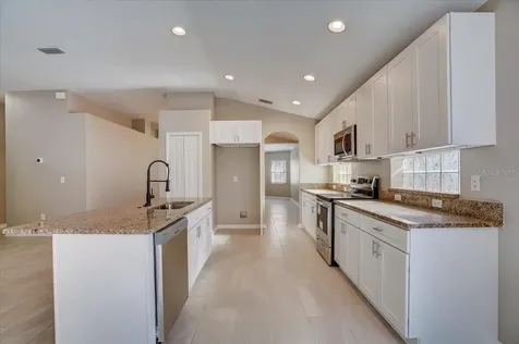 4612 Whispering Wind Avenue Tampa FL 33614