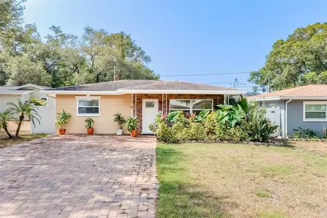 5234 11th Avenue N St Petersburg FL 33710