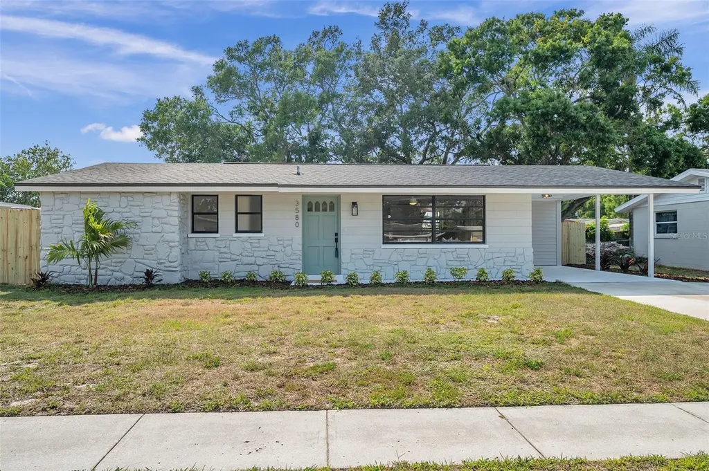 3580 Lalani Boulevard Sarasota FL 34232