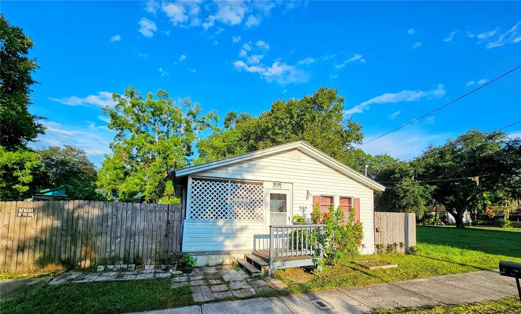 505 S Johnson Street Plant City FL 33563