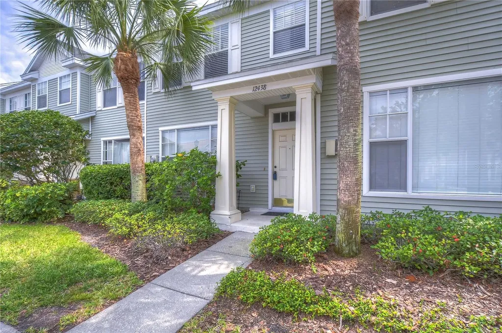 12438 Country White Circle Tampa FL 33635