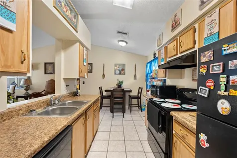4660 E Eastwind Drive Plant City FL 33566
