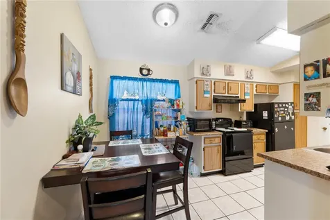 4660 E Eastwind Drive Plant City FL 33566