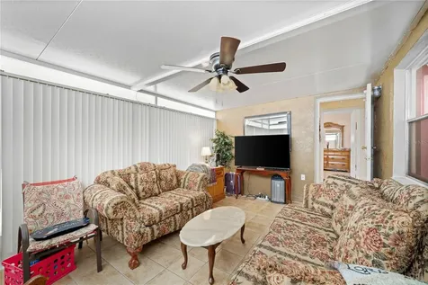 4660 E Eastwind Drive Plant City FL 33566