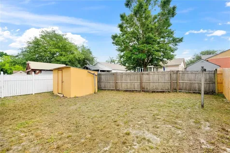 4660 E Eastwind Drive Plant City FL 33566