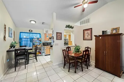 4660 E Eastwind Drive Plant City FL 33566