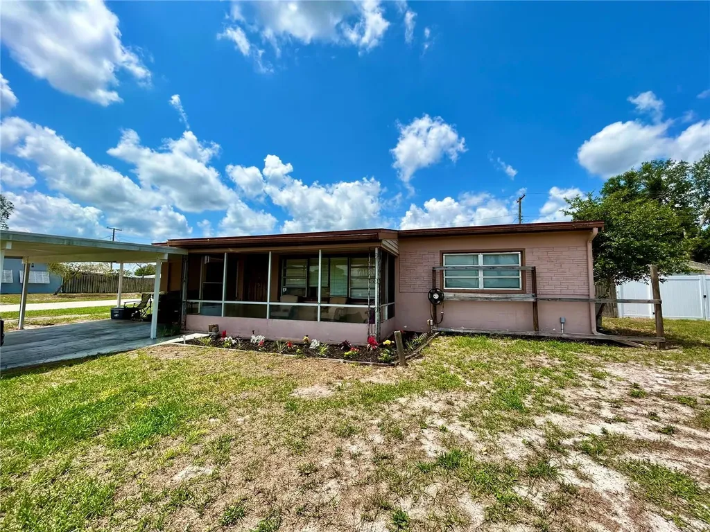 322 Thomas Avenue Frostproof FL 33843