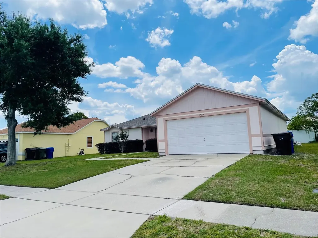 2327 Queenswood Circle Kissimmee FL 34743