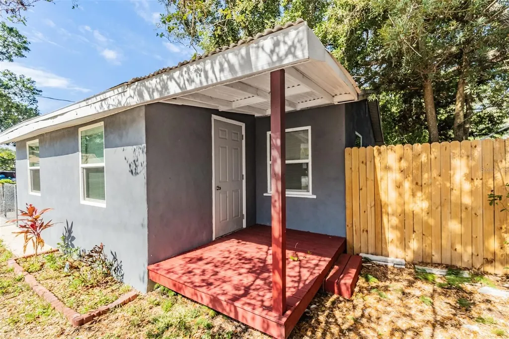4528 70th Street N St Petersburg FL 33709
