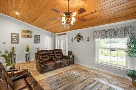 9731 SE 188th Court Ocklawaha FL 32179