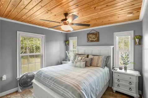 9731 SE 188th Court Ocklawaha FL 32179