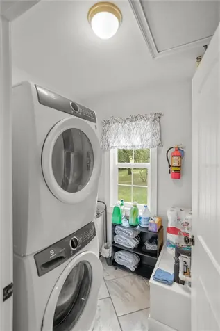 9731 SE 188th Court Ocklawaha FL 32179