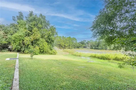 9731 SE 188th Court Ocklawaha FL 32179