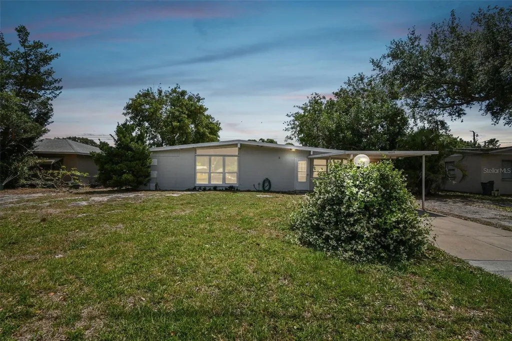 6619 26th Street W Bradenton FL 34207