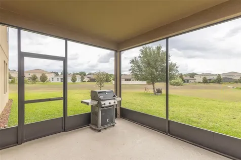 622 Neptune Drive Groveland FL 34736