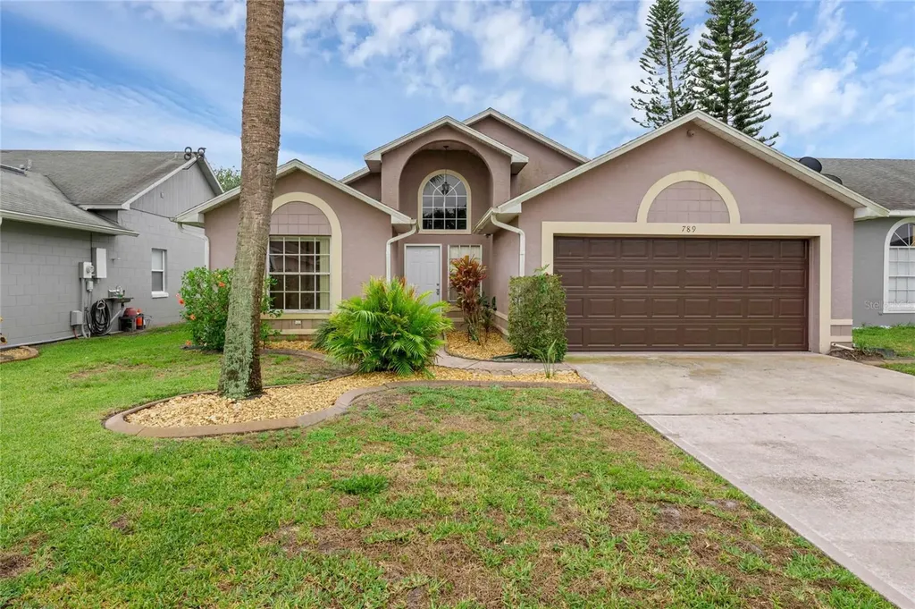 789 Country Woods Circle Kissimmee FL 34744