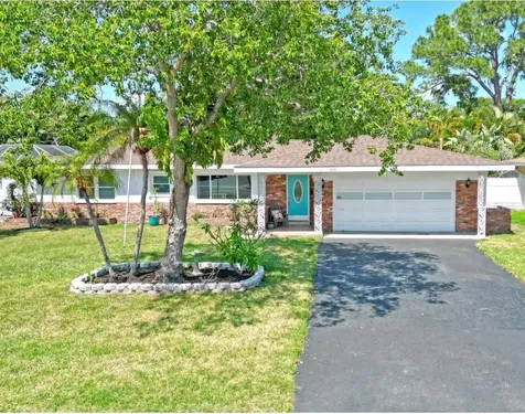 1326 Robin Road S St Petersburg FL 33707