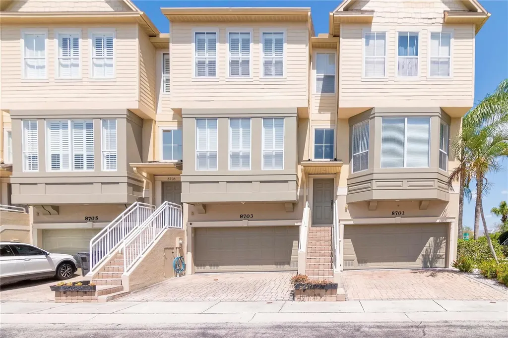 8703 Sunrise Jib Way Tampa FL 33615