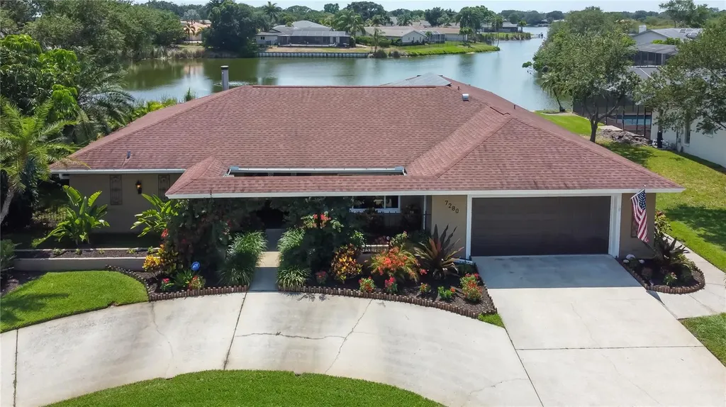 7280 18th Street NE St Petersburg FL 33702