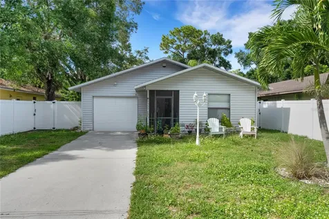2557 Temple Street Sarasota FL 34239