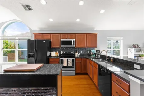 528 Hardwood Circle Orlando FL 32828