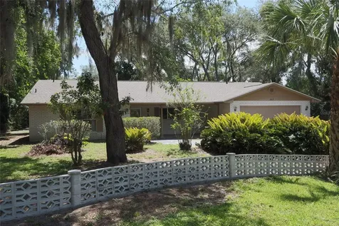 447 Laura Lane Mount Dora FL 32757