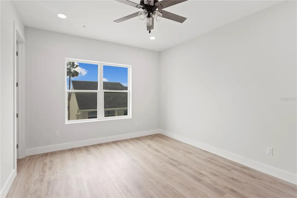 11605 1st Street E Treasure Island FL 33706