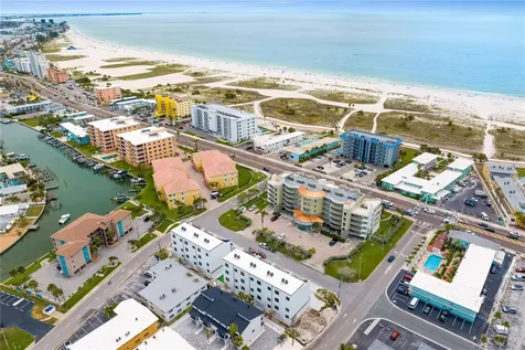 11605 1st Street E Treasure Island FL 33706
