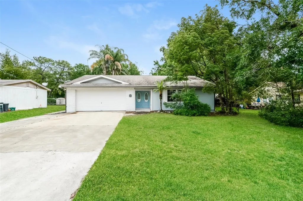 261 Bayou Vista Street Debary FL 32713