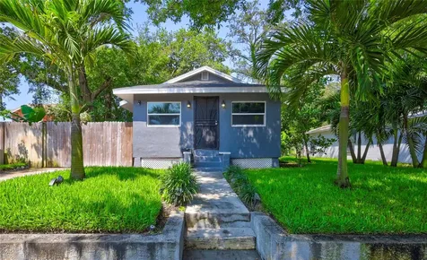 1327 14th Street S St Petersburg FL 33705