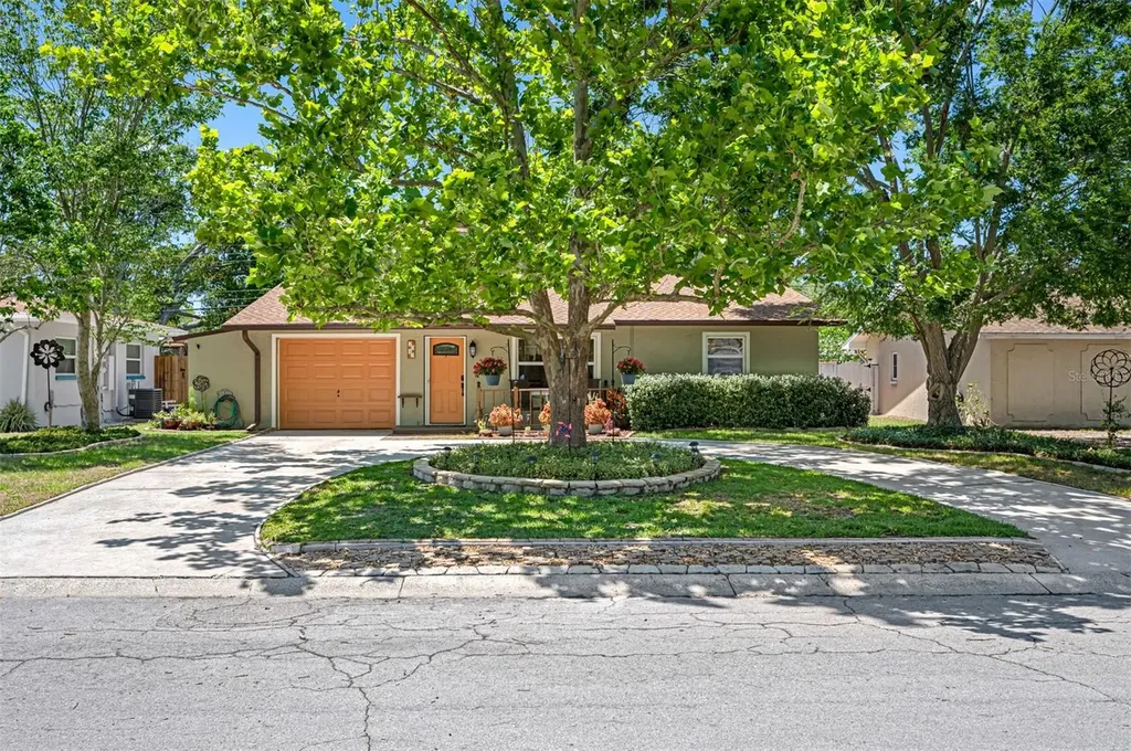 2042 Georgianna Street Largo FL 33774