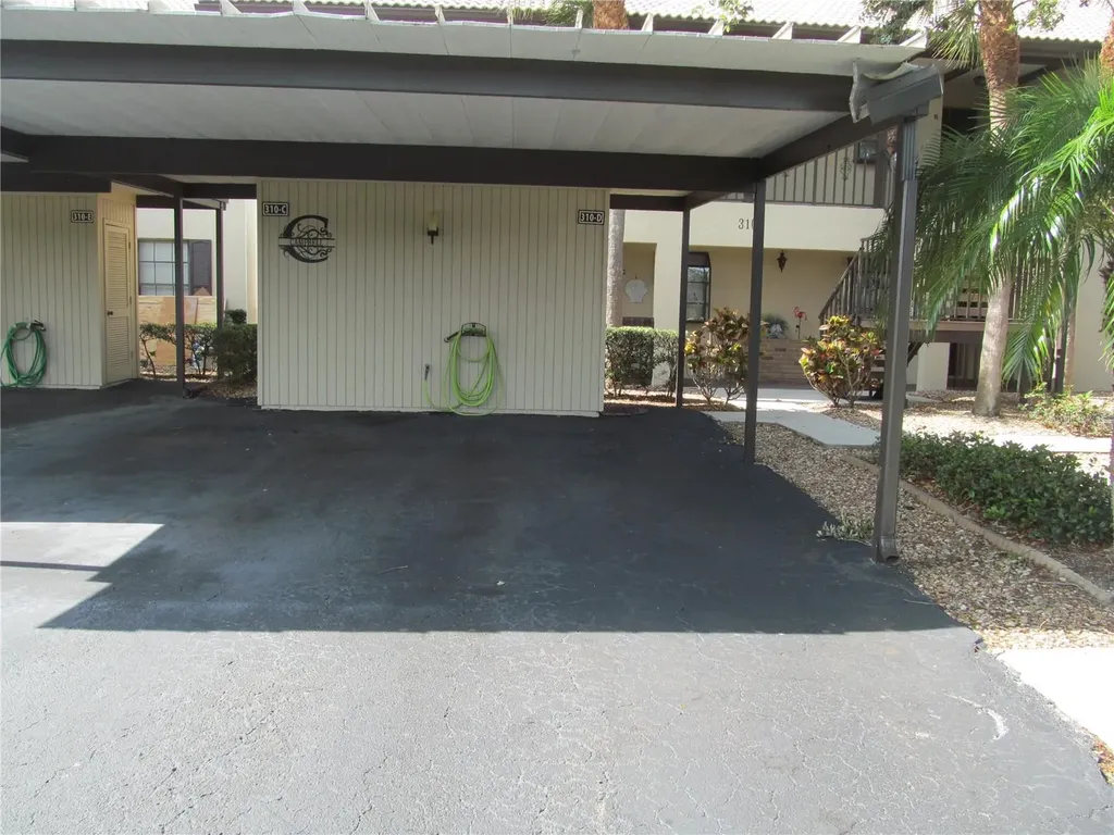 310 Mission Trail N Venice FL 34285