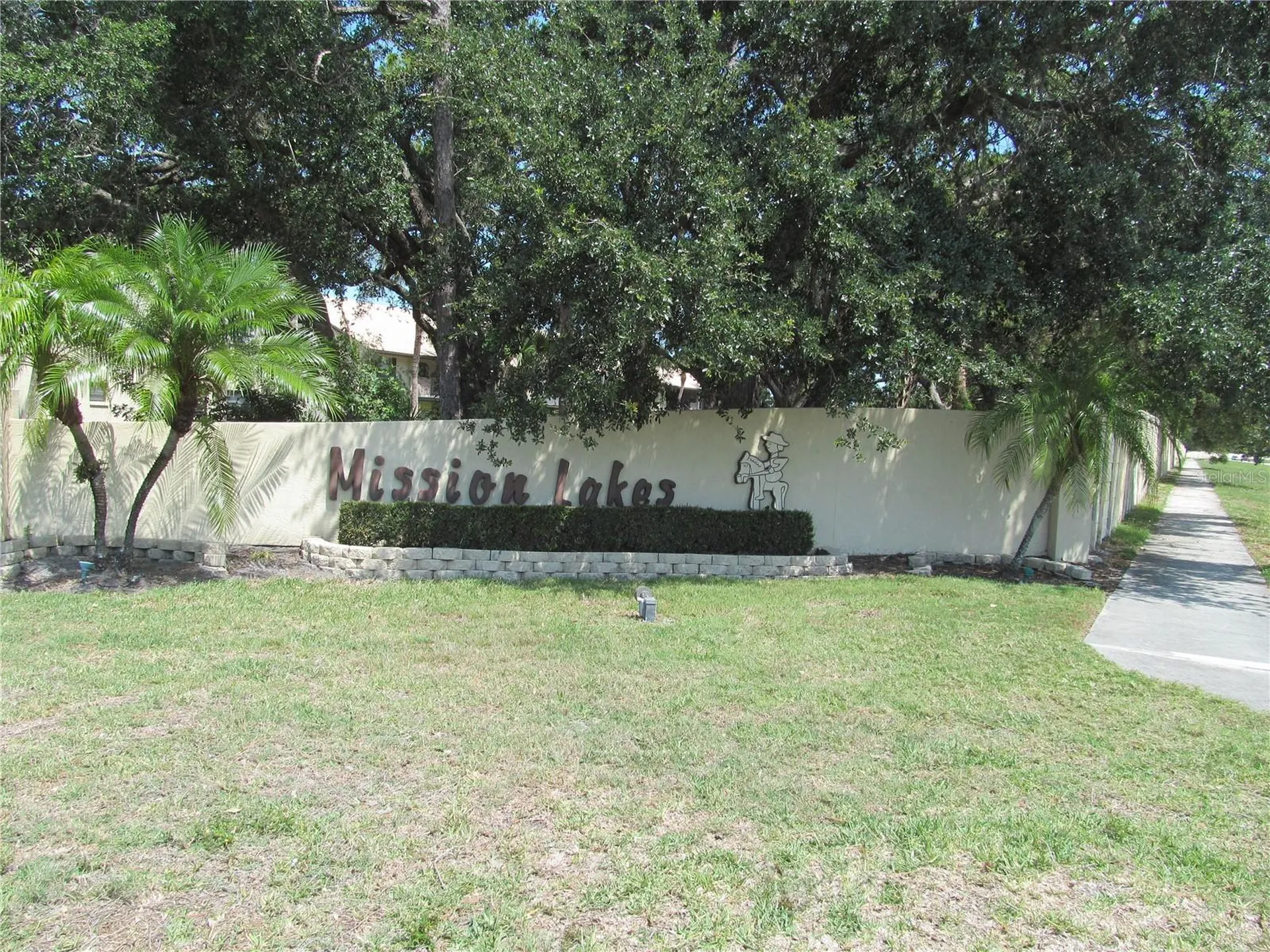 310 Mission Trail N Venice FL 34285