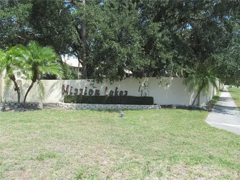 310 Mission Trail N Venice FL 34285